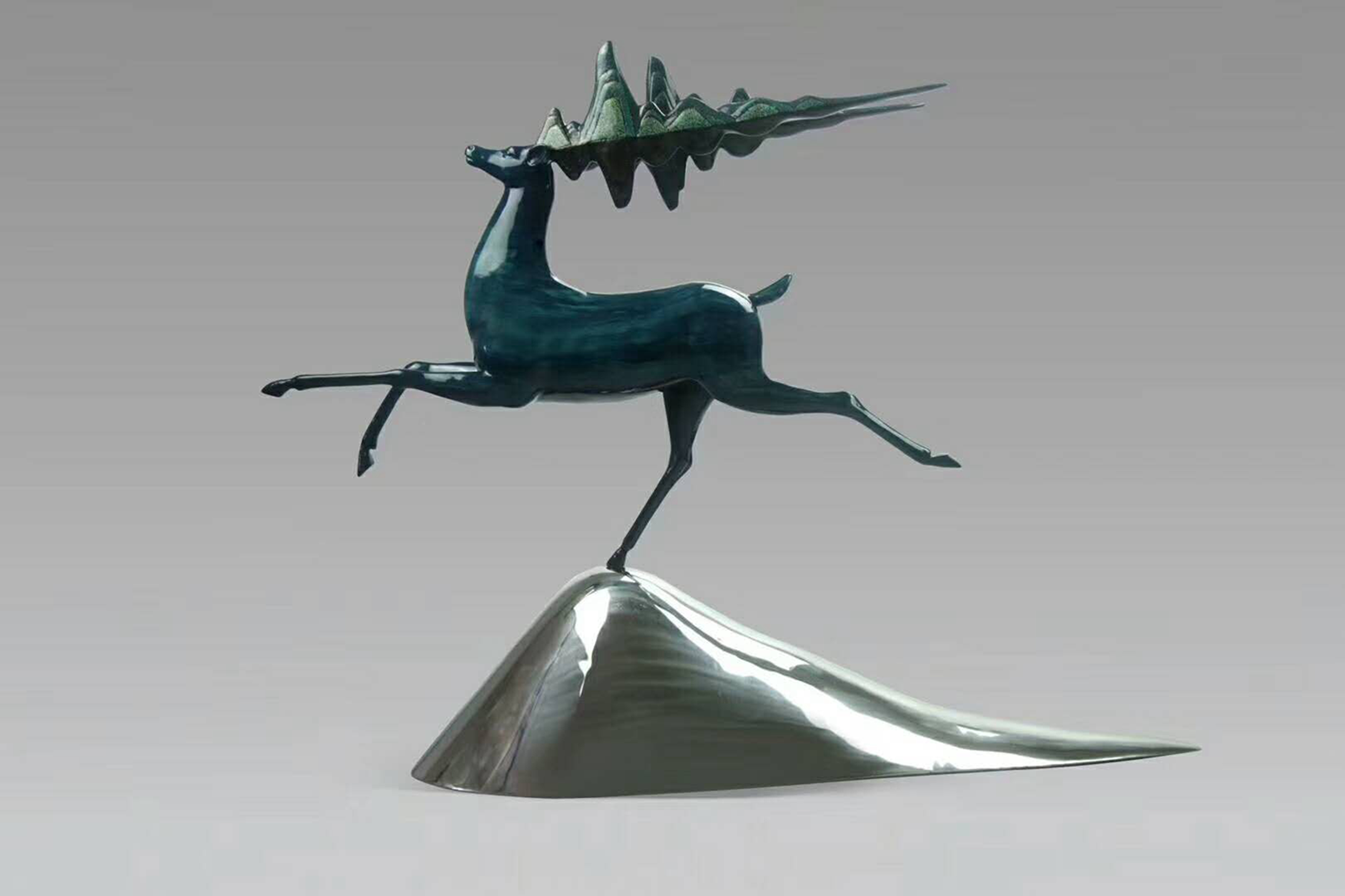 鹿系列(2)_铜雕_雕塑_宝甄网